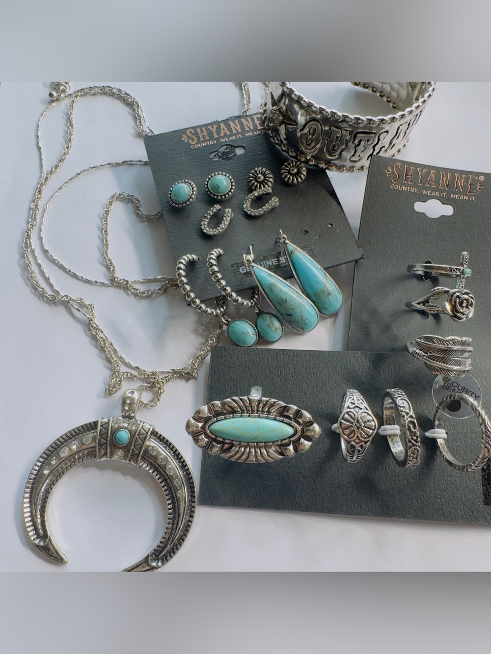 Shyanne Silver-Tone 16” Necklace Set with Rings / Earrings Turquoise Accents